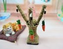 Pet Climbing Tree Frame Chew Toy, Rattan Grass Scratcher Kittens Fun Toy Activity Center Carrot Shaped Handwoven Seagrass Chew Toy, Cats Rabbit Hamste